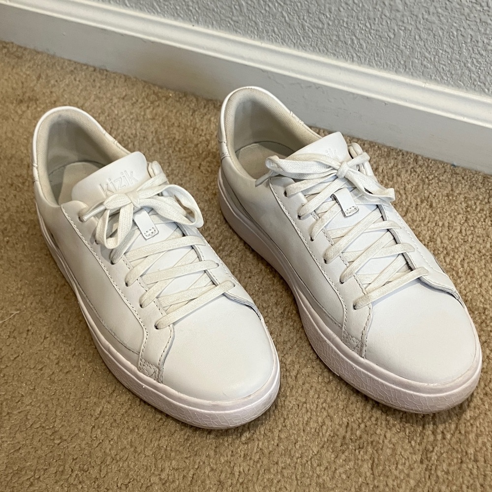 Kizik Vegas white leather size 9